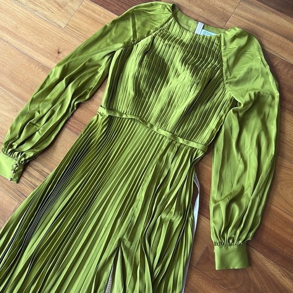 NWT Mac Duggal gown - Picture 3 of 14